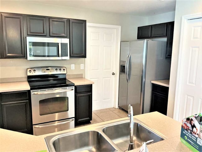 Building Photo - 7914 Forest Mere Dr