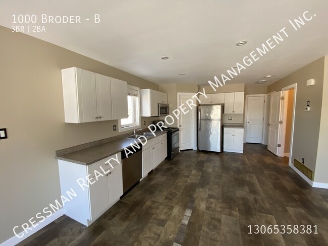 Photo du bâtiment - 3 bed, 1.5 bath townhouse