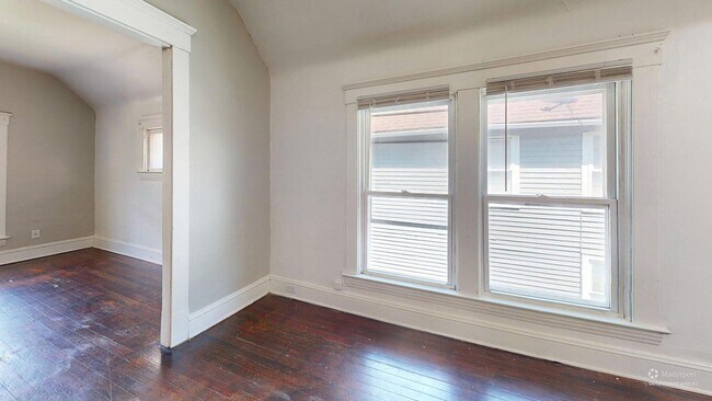 Foto del edificio - 3865 W 16th St