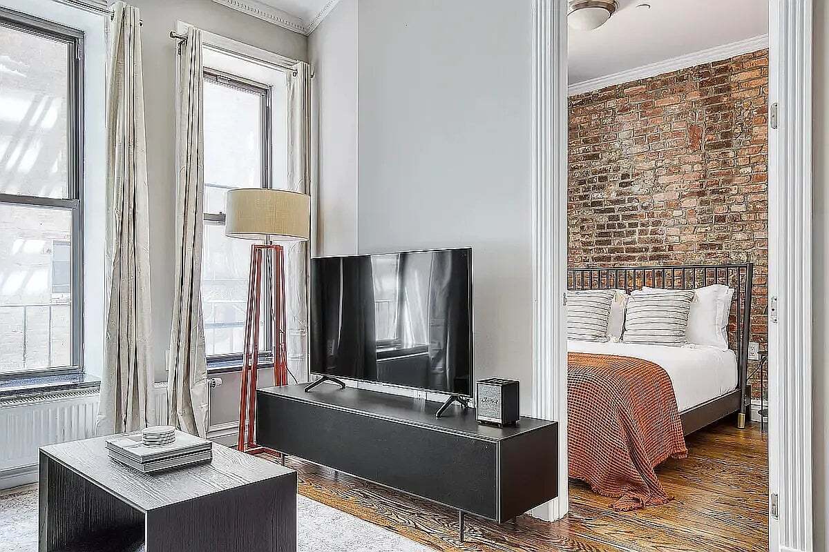 Foto del edificio - 410 E 13th St