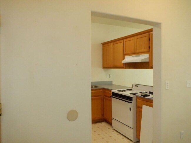 Foto del edificio - NE Bend 2 Bed/2.5 Bath Near St. Charles - Ocker Drive
