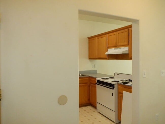 Building Photo - NE Bend 2 Bed/2.5 Bath Near St. Charles - Ocker Drive