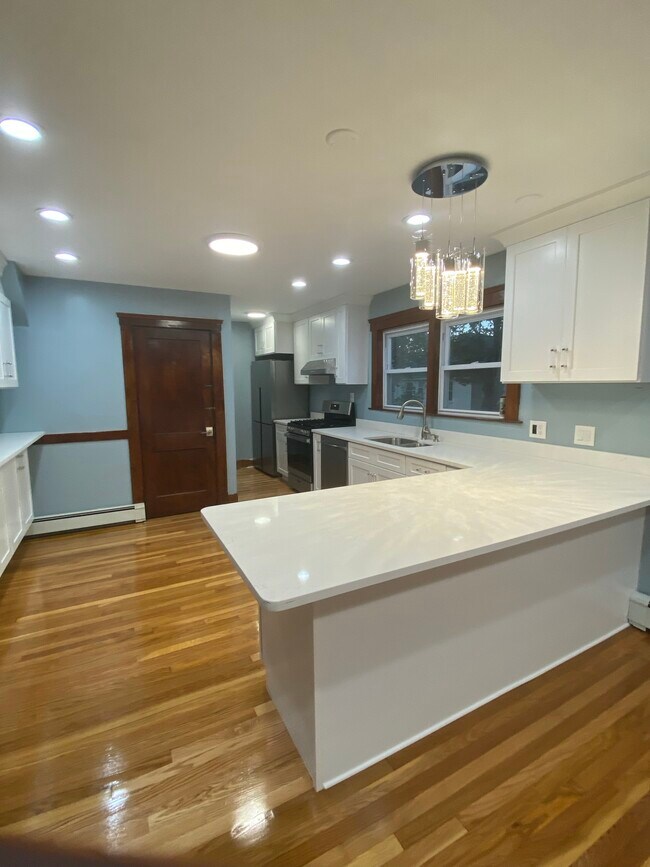 Foto del edificio - 51 Falmouth Rd