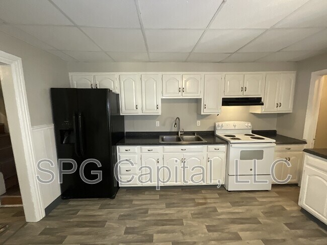 Foto del edificio - 32 N 2nd St