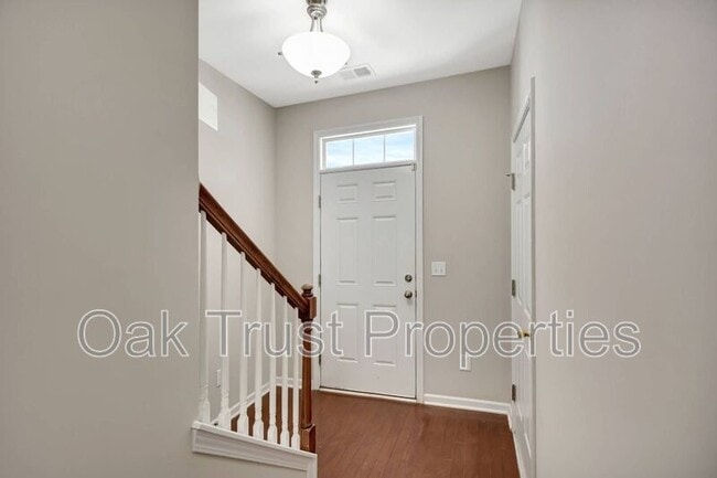 Building Photo - 2509 Stadium Dr