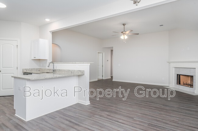 Foto del edificio - 709 Park Ln