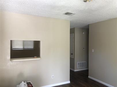 Building Photo - 139 Elm St