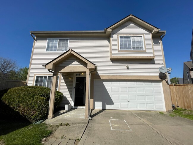 Foto del edificio - A Fantastic 3 bedroom 2.5 Bath home in Gre...