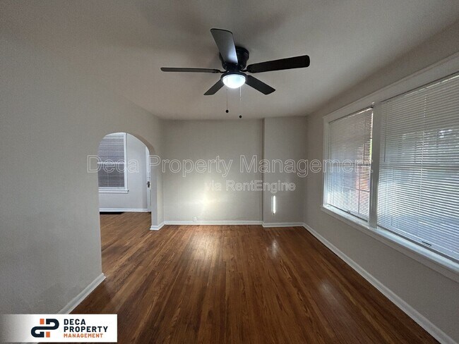 Building Photo - 4950 Sutherland Ave