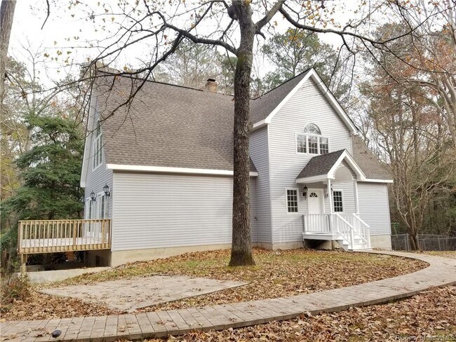 Building Photo - 8522 Croaker Rd