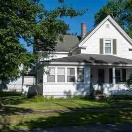 Building Photo - 18 Spruce St