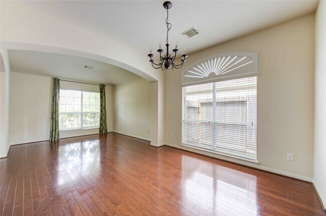 Building Photo - 5115 Trevors Trace Ln