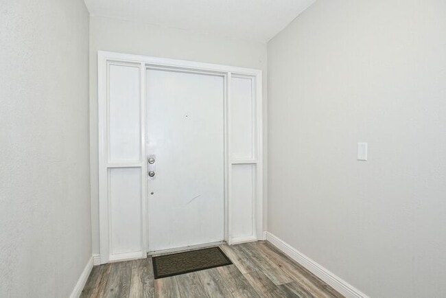 Foto del edificio - Gorgeous 4/2 Pool Home with a Covered Patio and a Large Fenced Backyard Located in Dr. Phillip's ...