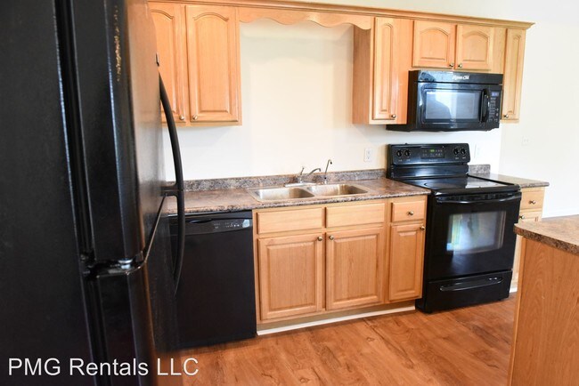 Building Photo - 4 br, 4 bath Room For Rent - 329 Touchdown Dr