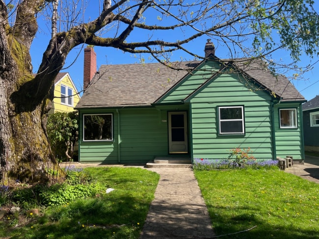 Photo - 4937 N Willamette Blvd House
