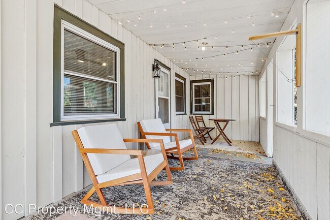Foto del edificio - 2 br, 1.5 bath House - 1703 Fremont St