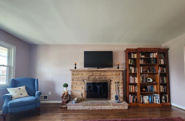 Foto del edificio - 6728 Greenleaf St