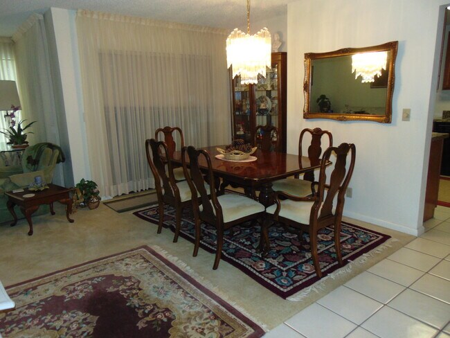 Building Photo - 3385 Jog Park Dr