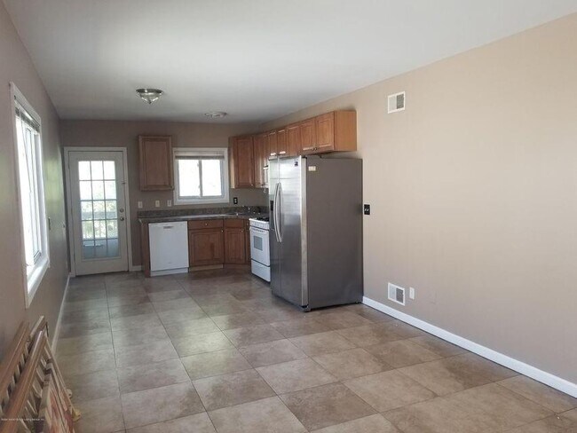 Foto del edificio - 39 Poplar Ave