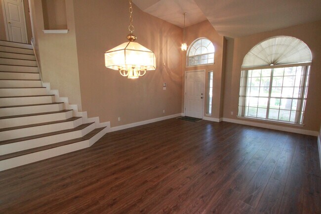 Foto del edificio - 4 Bedroom, 2.5 Bath Home in North Austin