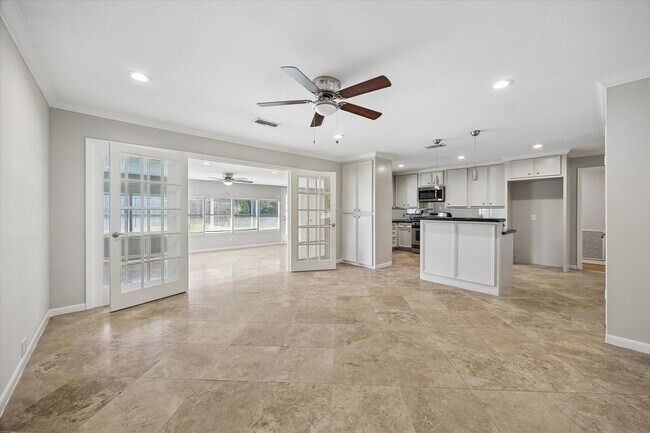 Foto del edificio - 8511 Bluegate St