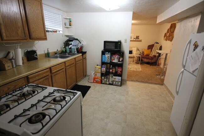 Foto del edificio - Married Apartment close to BYU Campus