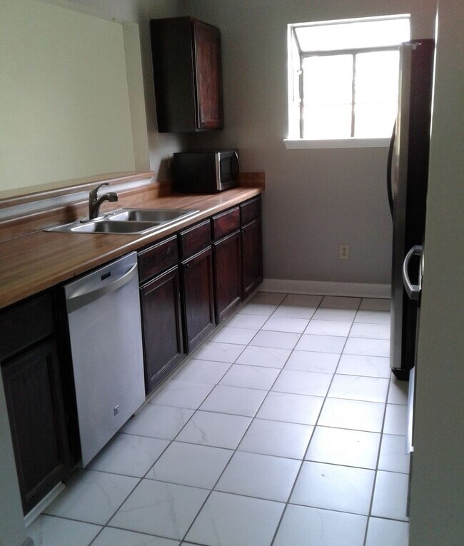 Foto del edificio - 211 Teakwood