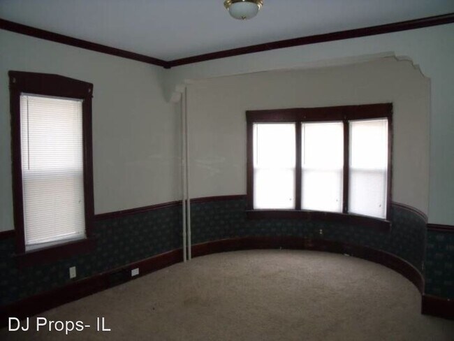 Building Photo - 3 br, 1.5 bath House - 926 22nd Street