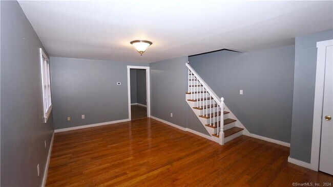 Foto del edificio - 65 Columbus St