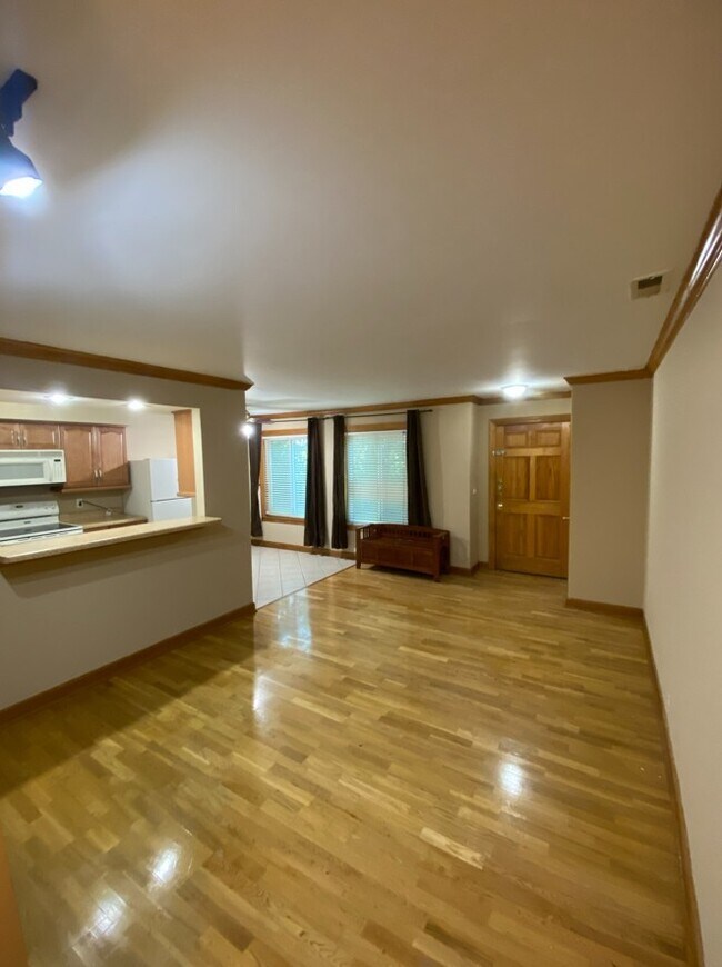 Foto del edificio - 1194 Cove Dr