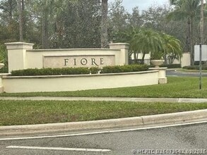 Building Photo - 6301 Myrtlewood Cir W