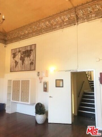 Foto del edificio - 814 S Hobart Blvd