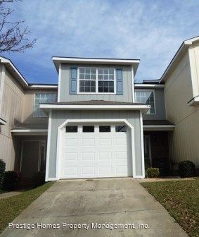 Primary Photo - 2 br, 2.5 bath House - 124 W Briar Dr