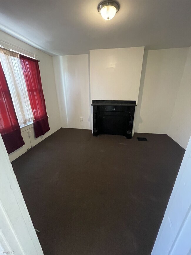 Foto del edificio - 4 br, 1 bath Duplex - 9 Plough Street