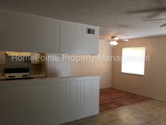 Building Photo - 5954 Walerga Rd