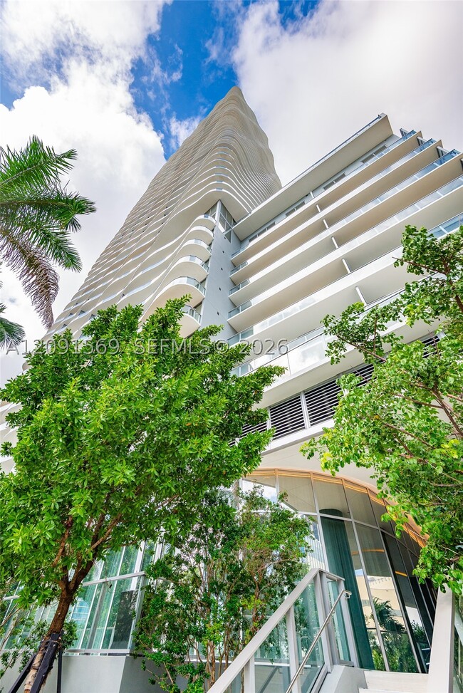Building Photo - 1400 Biscayne Blvd