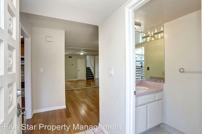 Building Photo - 3 br, 2.5 bath House - 932 Shoal Drive