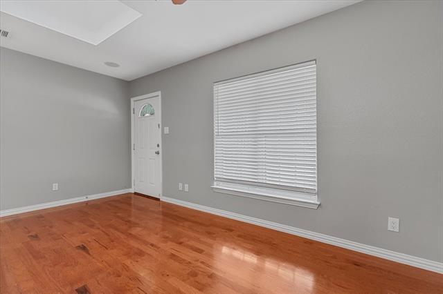 Foto del edificio - 4320 Woodcrest Ln