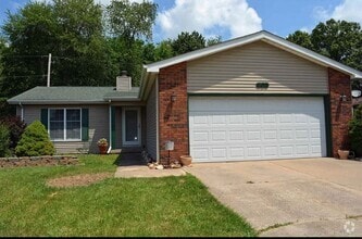 Building Photo - 105 Buckhorn Dr