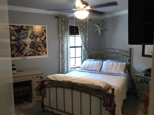 Habitaciones amplias - 2293 Hollydale Ave