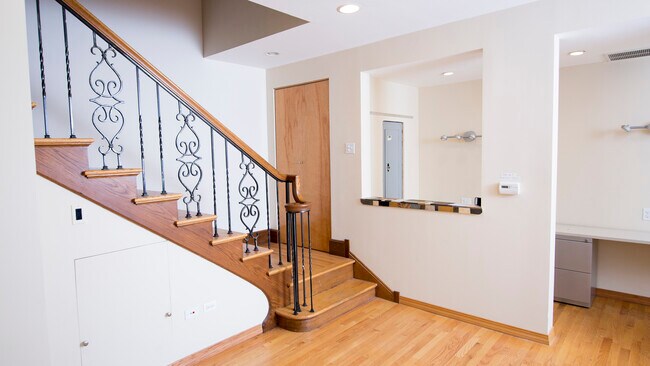 Foto del edificio - 1601 Simpson St