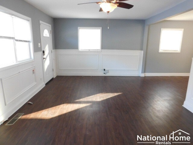 Foto principal - 359 Blackhawk Dr