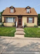 Building Photo - 1128 28th St