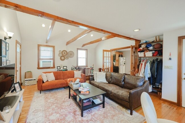 Foto del edificio - 127 Amory St