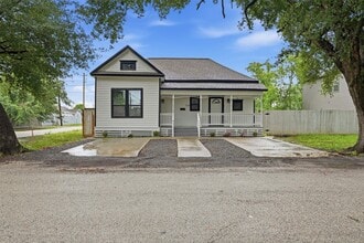 Building Photo - 514 Vincent St