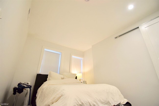 Building Photo - 1 br, 1 bath Apartment - 201 Washington Ave