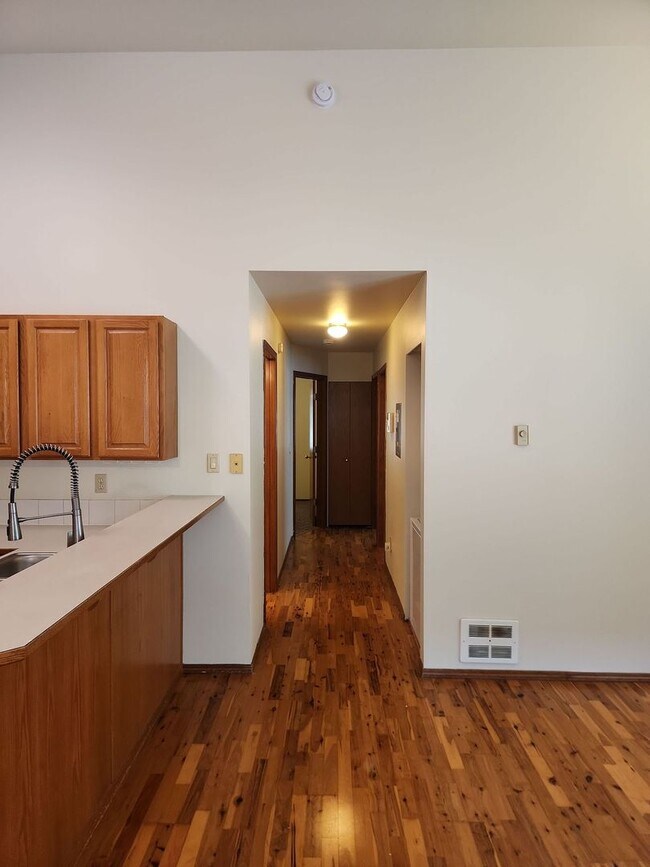 Foto del edificio - 2073 Cherry St