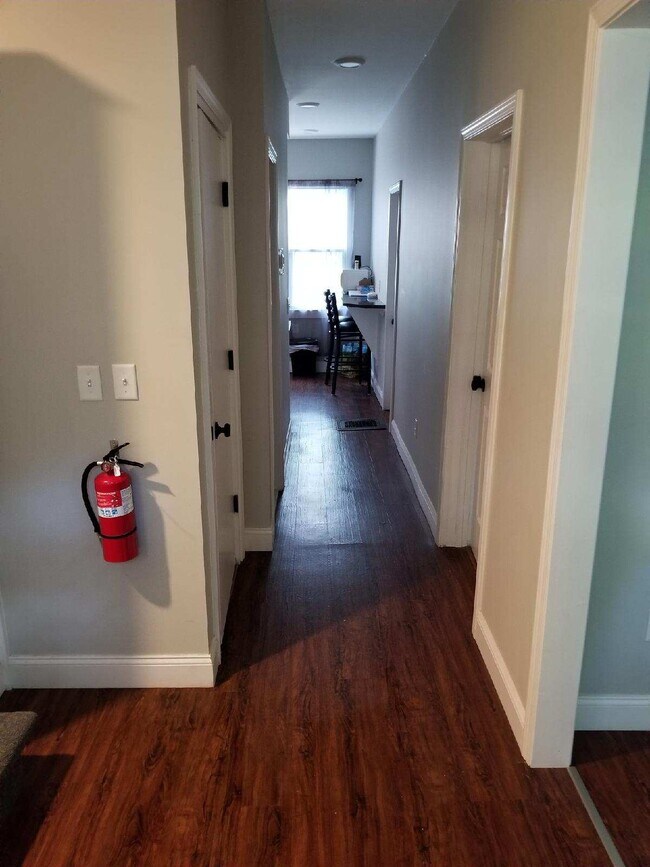 Hallway - 112 Ferris Place
