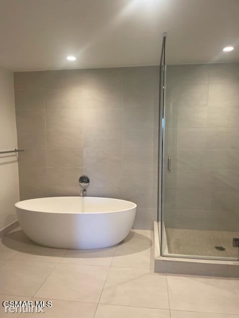 Foto del edificio - 3 br, 3 bath Condo - 6487 Cavalleri Rd Apt...