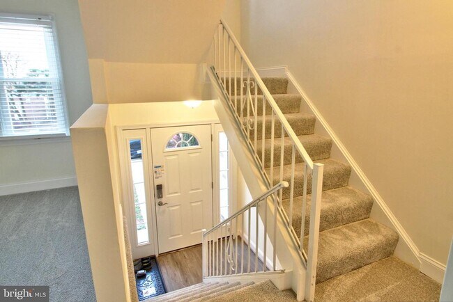 Foto del edificio - 87 Meadowlark Ave